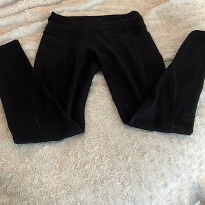 VS Black yoga pants